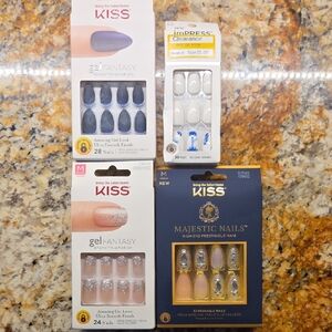 KISS Nail Set with Blue, White, and Pink Accents